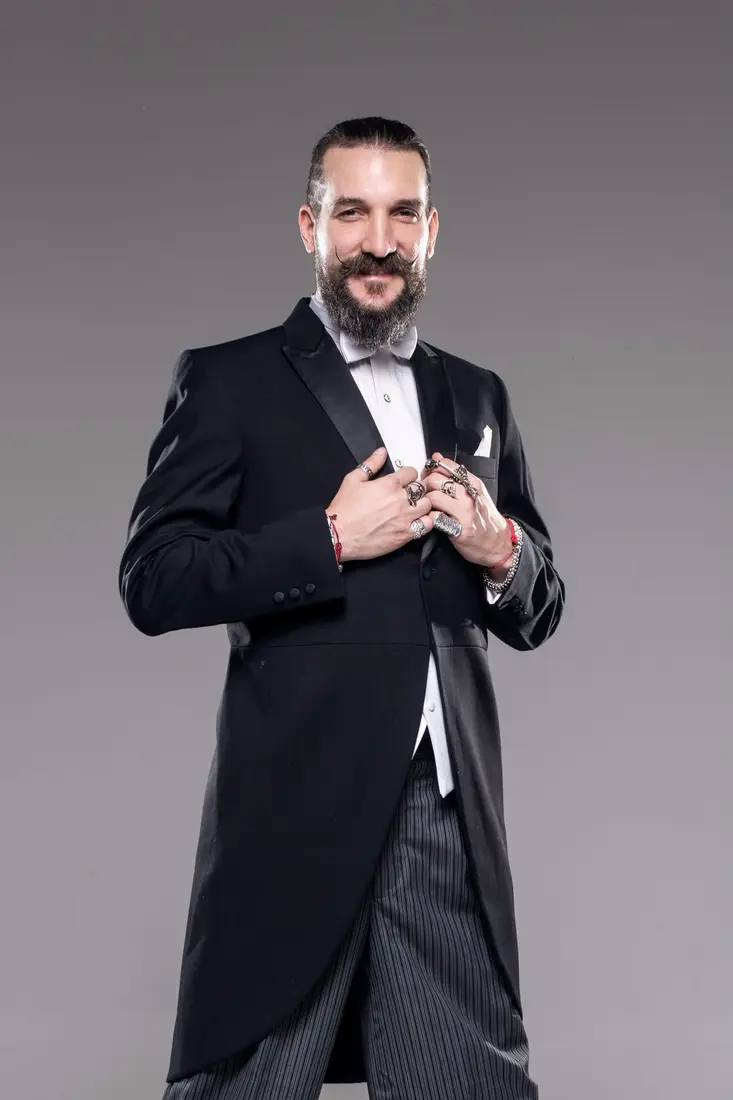 Ariel Yanovsky, visiting teacher at Tango Amistoso